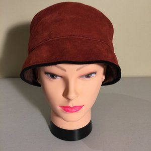 Lanark Genuine Sheepskin Ladies Cloche Winter Hat Size Medium